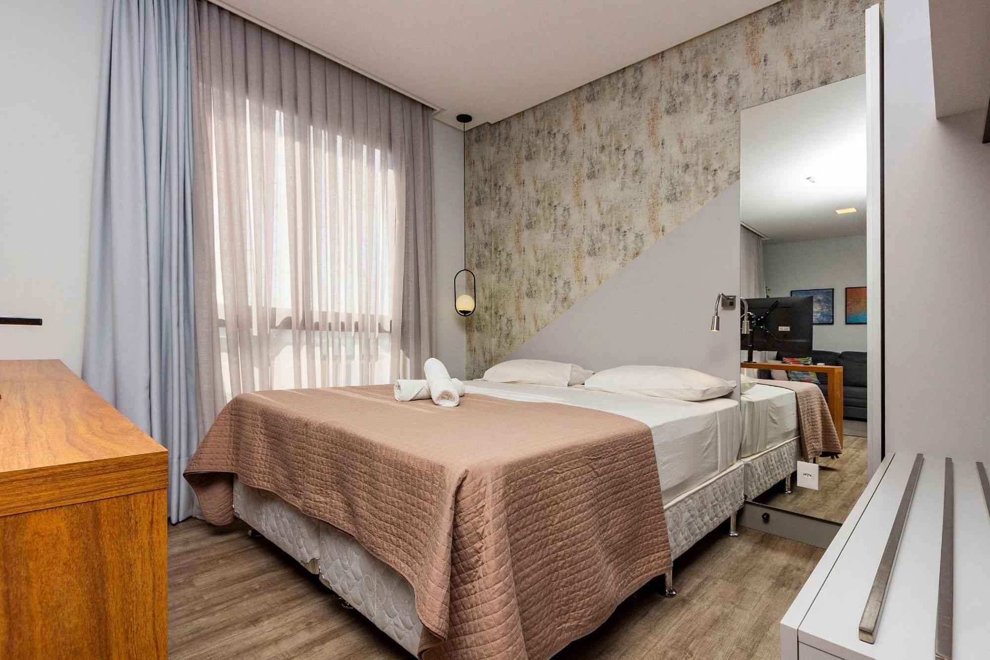 Aion Suites 303 - Lindo Apartamento Com Vista Para O Mar, A 60M Da Praia De Bombinhas, Com Piscina E Academia No Rooftop. المظهر الخارجي الصورة